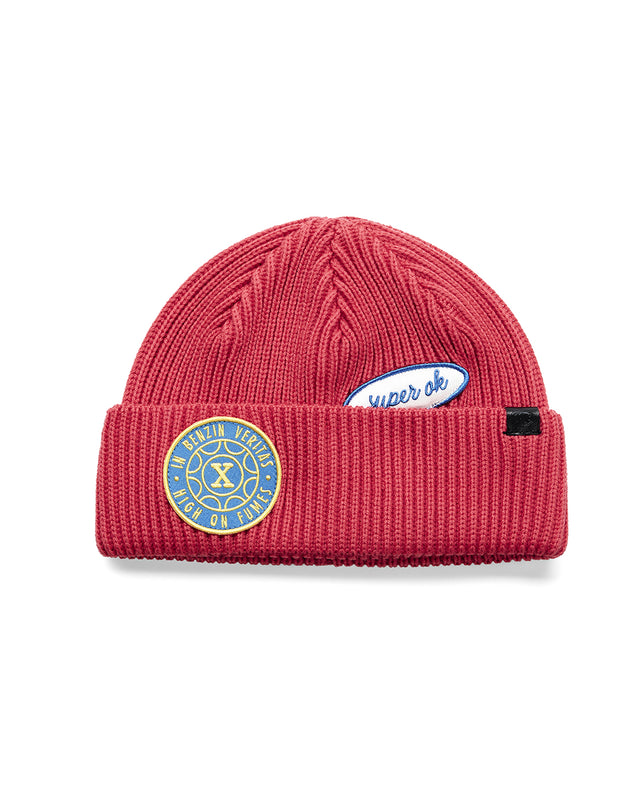 trophy-beanie-red