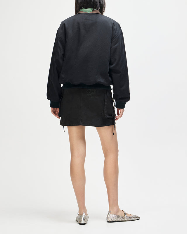 runner-up-jacket-black-camo