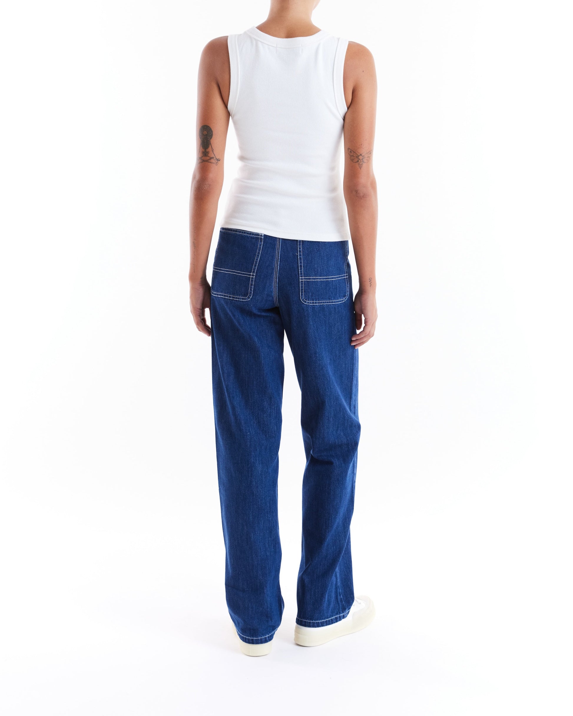 military-tank-vintage-white|Model