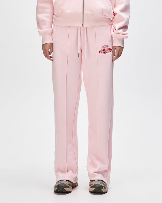queens-trackpant-veiled-pink|Model