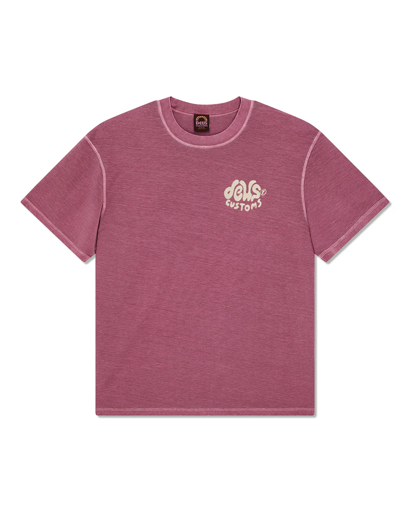 debris-reverse-tee-dry-rose|Model