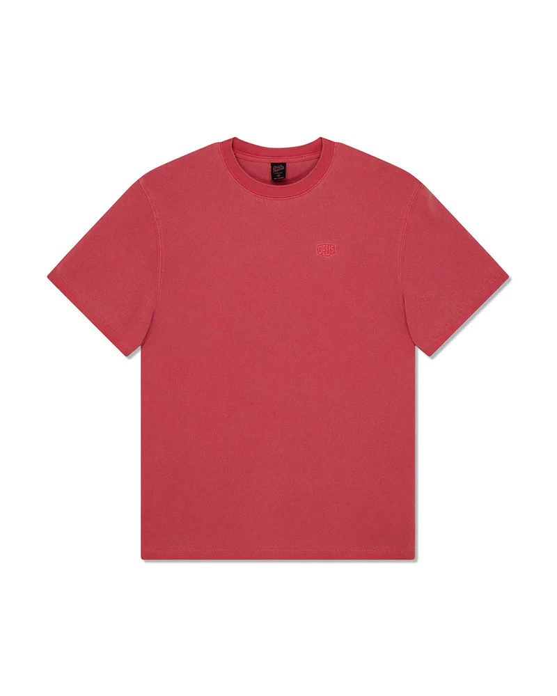 shield-garment-dyed-tee-lava-falls-red|Model