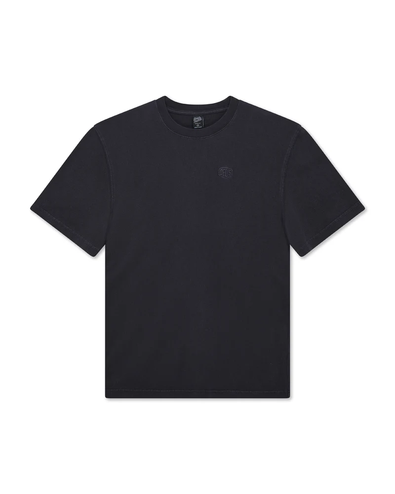 shield-garment-dyed-tee-black|Model