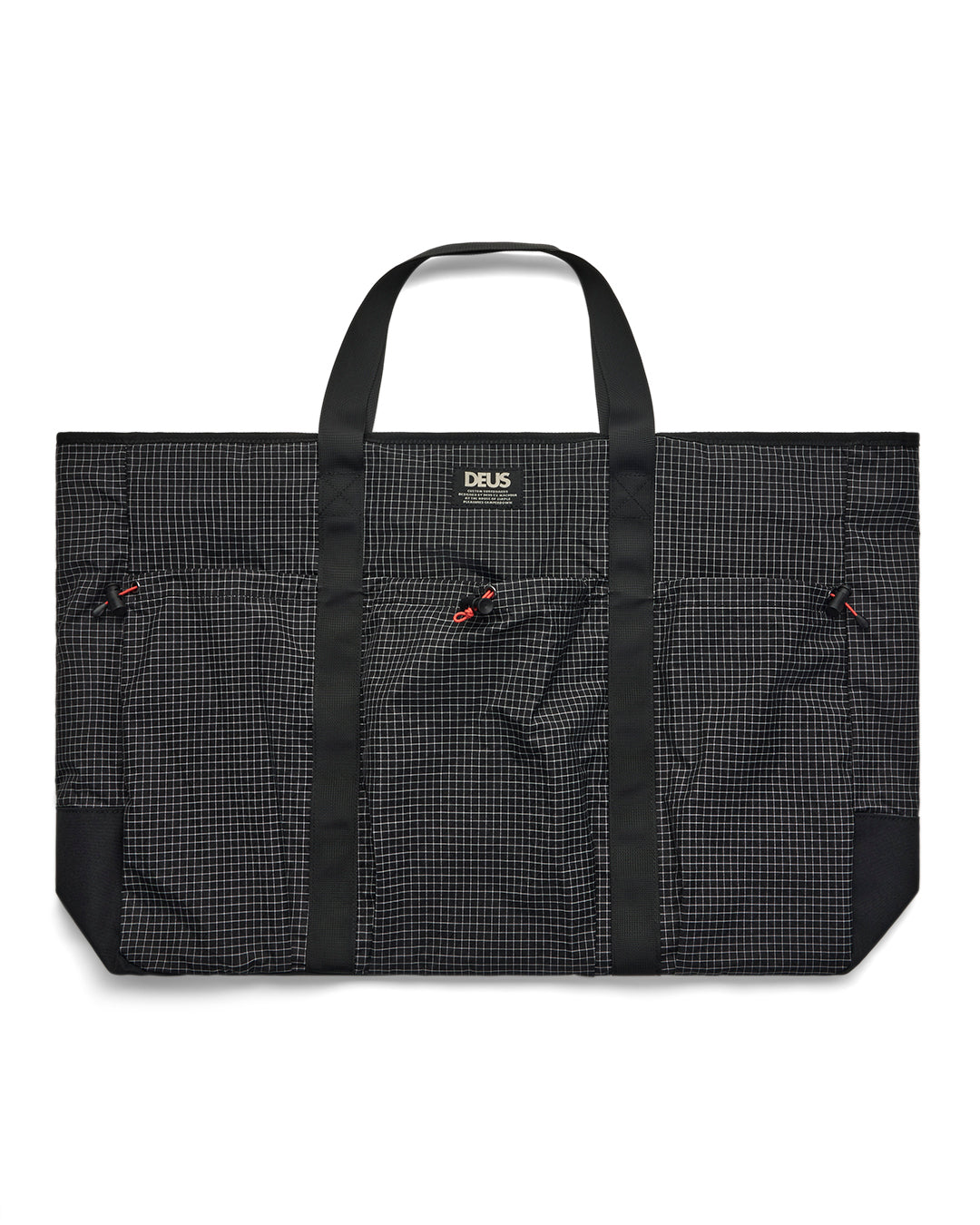ayton-tote-black|Model