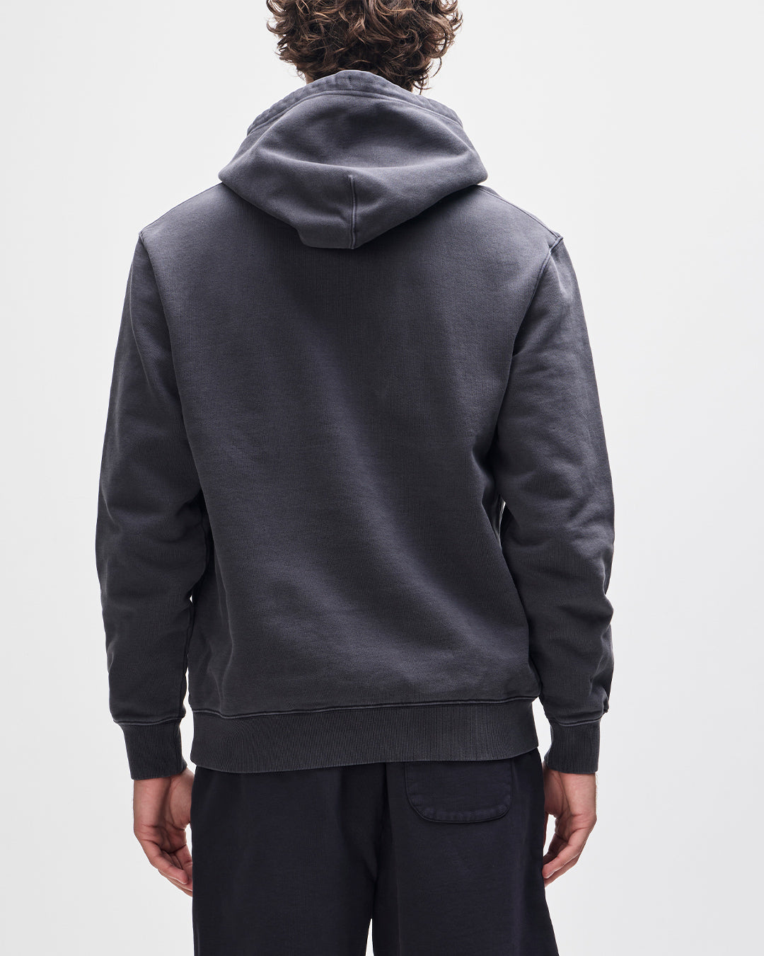 shield-garment-dyed-hoodie-black|Model