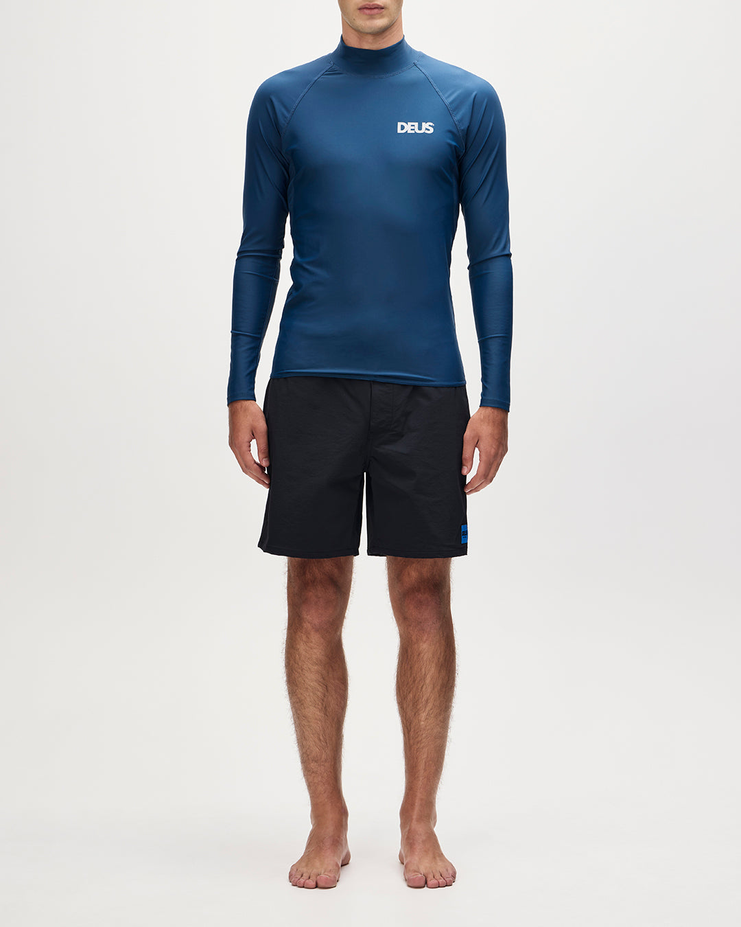 Deus Snake Rash Top Legion Blue|Model