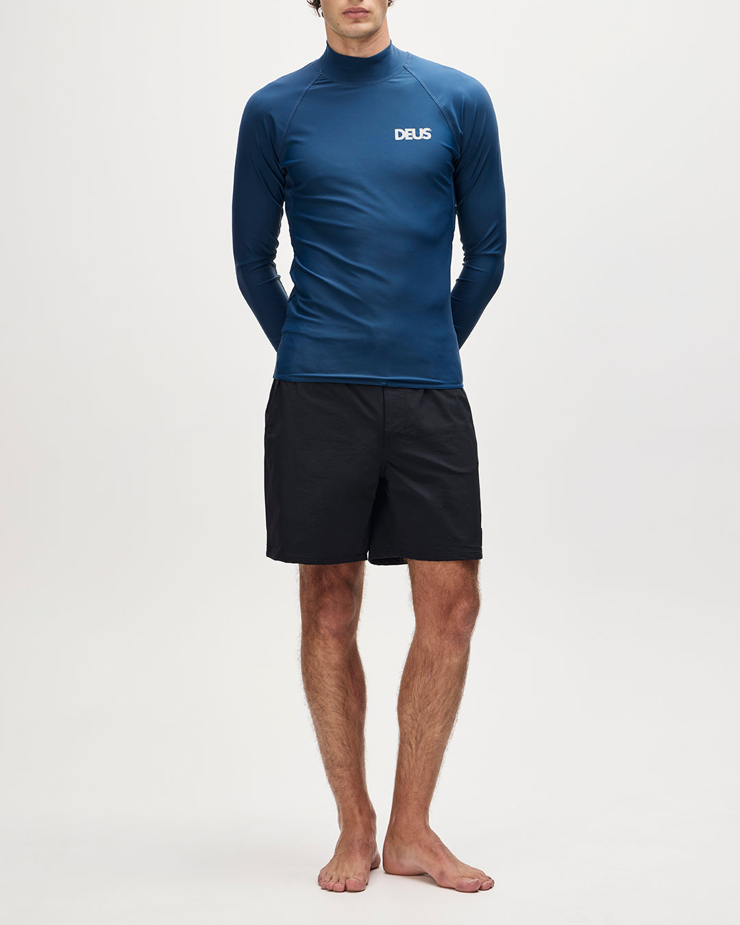 Deus Snake Rash Top Legion Blue|Model