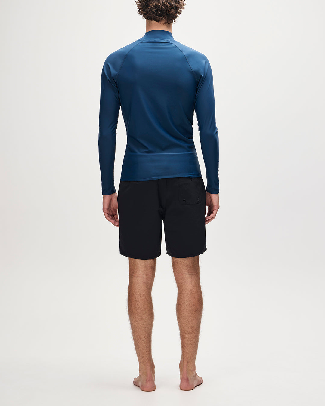 Deus Snake Rash Top Legion Blue|Model