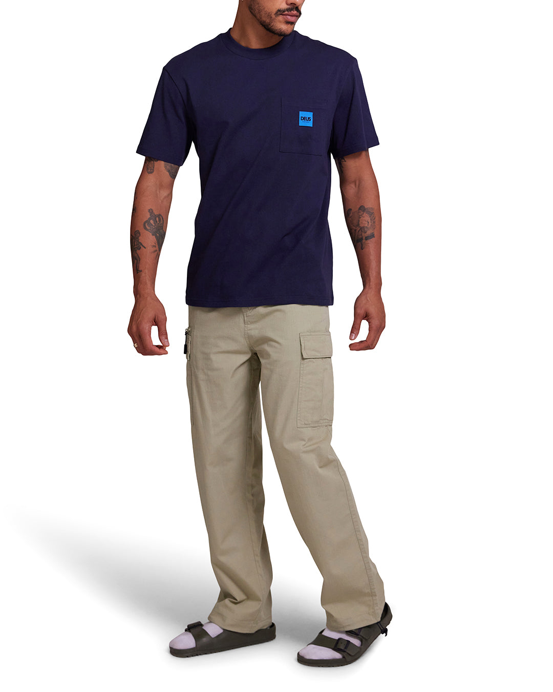 Take Off Pocket Tee - Navy|Model
