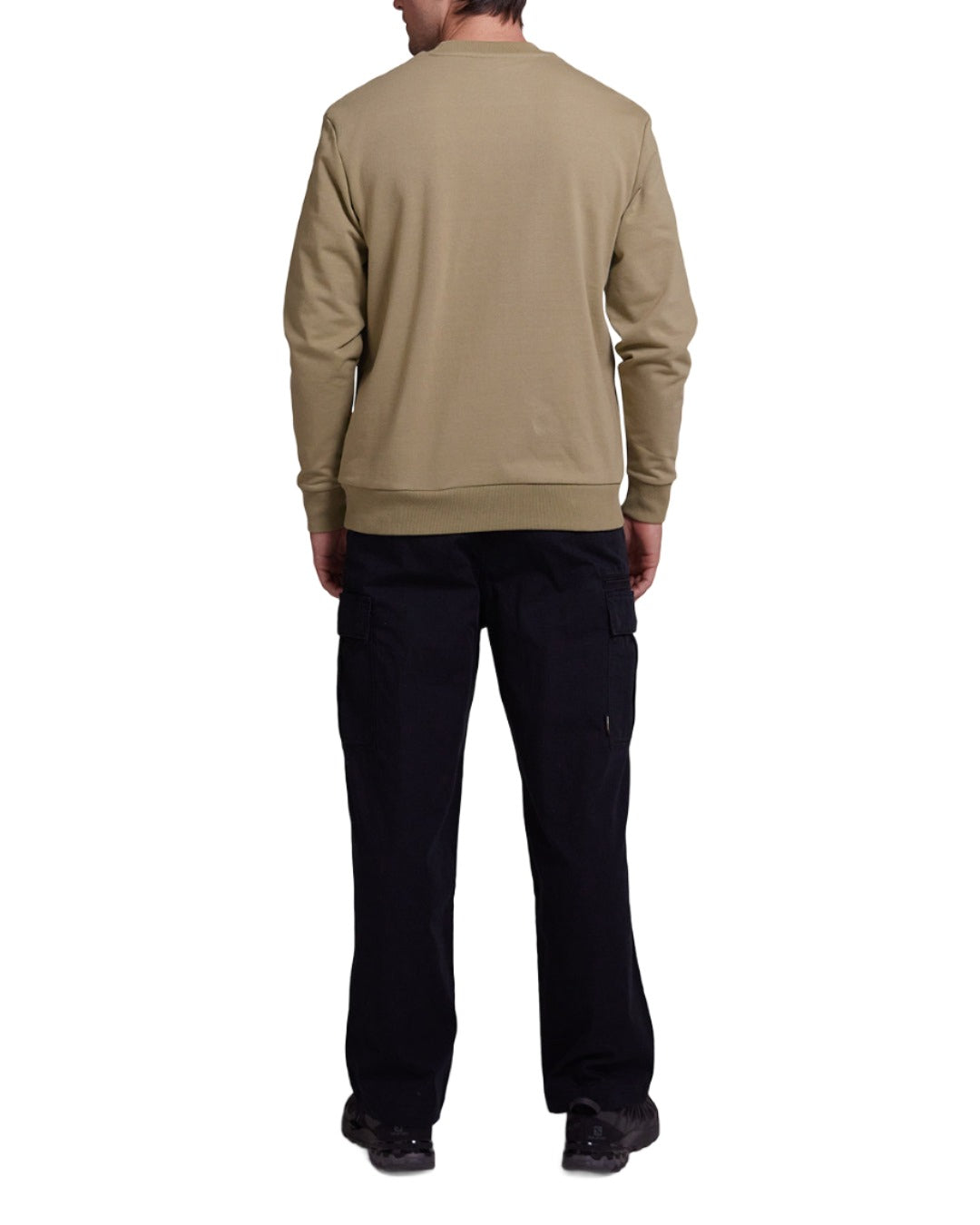 Maxed Out Crew - Sage Green|Model