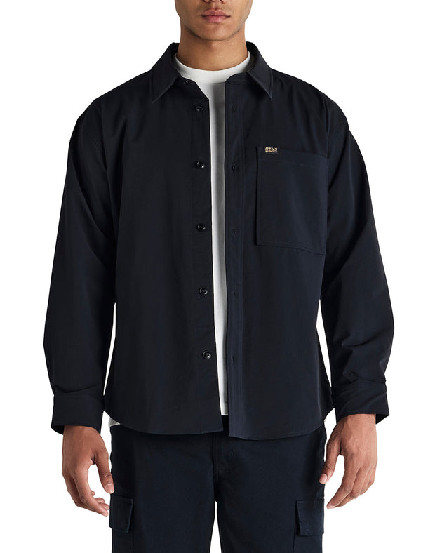 Frizell Travel Shirt - Black|Model