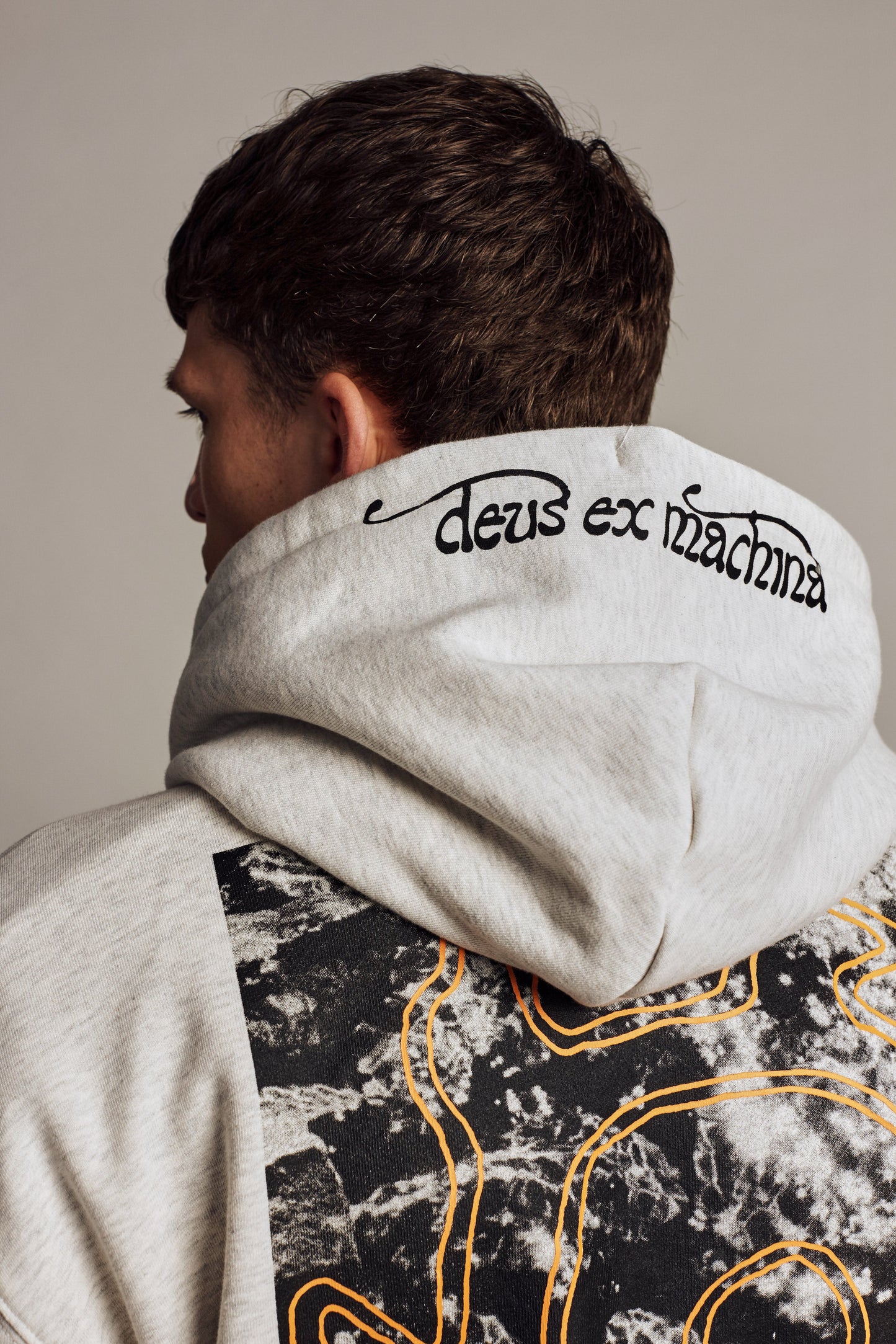 Deus Migration Hoodie Light Grey Marle|Model