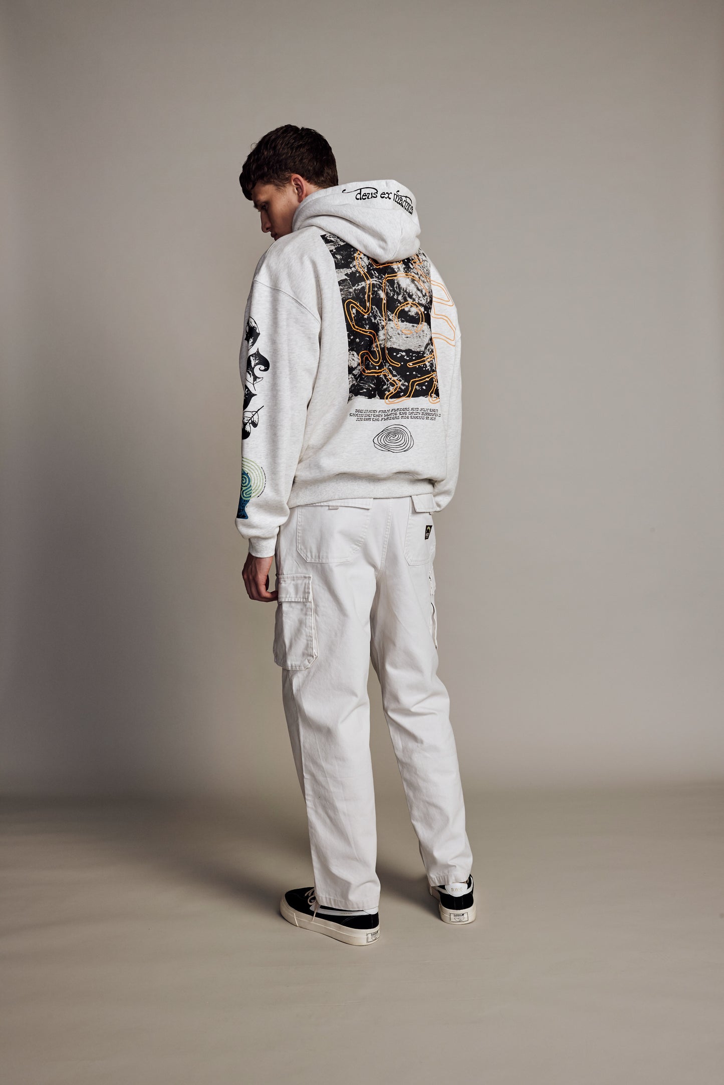 Deus Migration Hoodie Light Grey Marle|Model