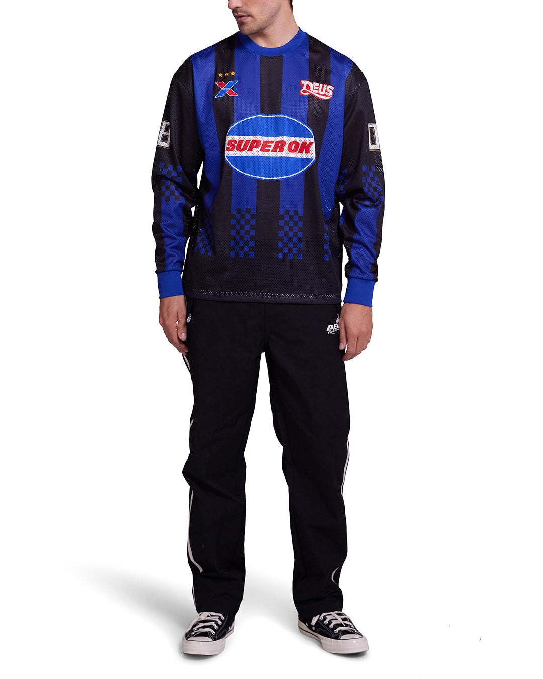 Threepeat Moto Jersey - Black|Model
