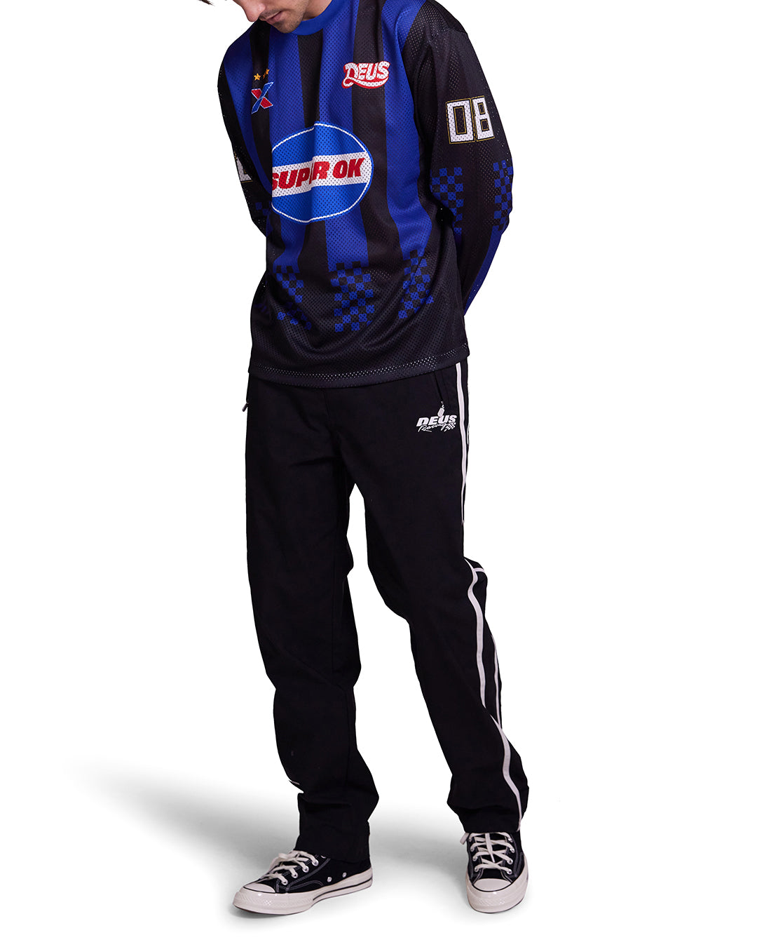 Threepeat Moto Jersey - Black|Model